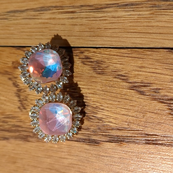 Pink earings - Picture 1 of 2